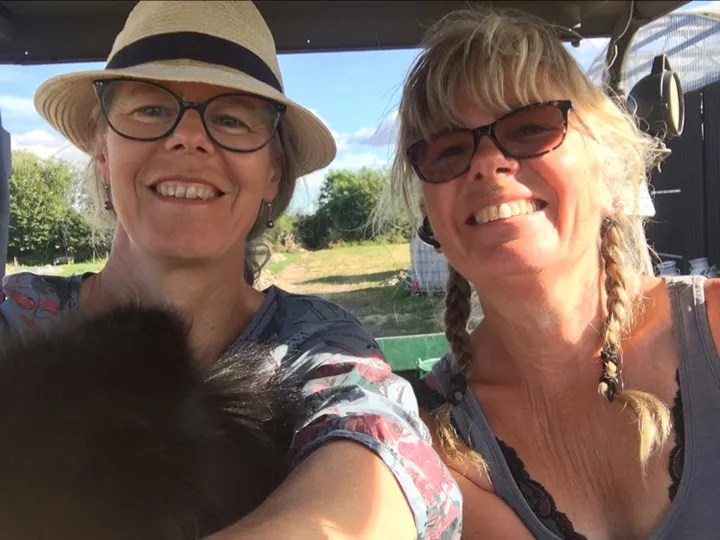 Visit Kalmar Öland - Charlotte och Caroline
